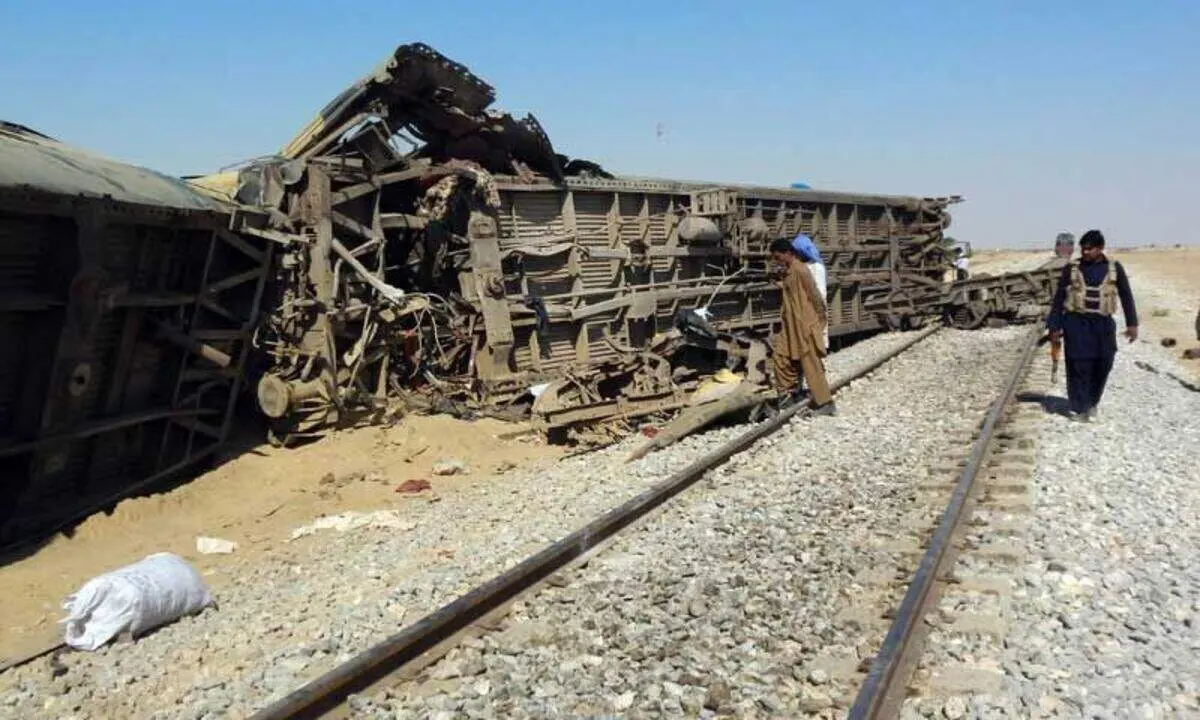 ده ها زخمی در پی انفجار ریل قطار در بلوچستان پاکستان