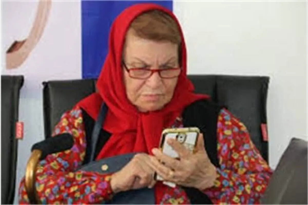 برگزاری نشست تاثیر رسانه‌های مجازی بر سالمندان