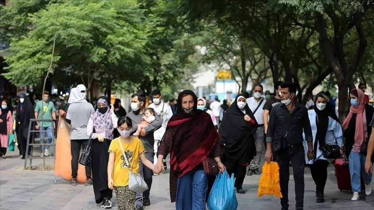 مصوبه کمیته علمی کرونا برای محدودیتهای دو هفتهای / پیشگیری ۳۵ درصدی درگیری افراد با کرونا با استفاده از ماسک