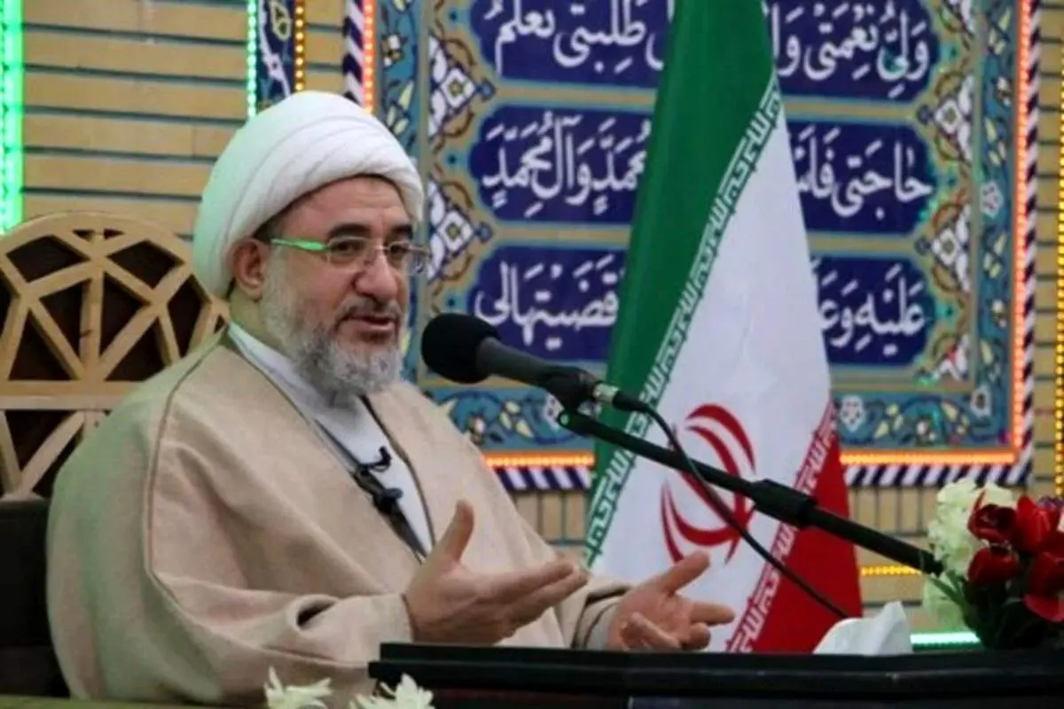 آیت الله اراکی: دشمن هر جنسی را رهبری می گوید ارزان شود، گران می کند!