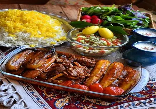 این دو خورش ایرانی در بین 100 غذای بد جهان!