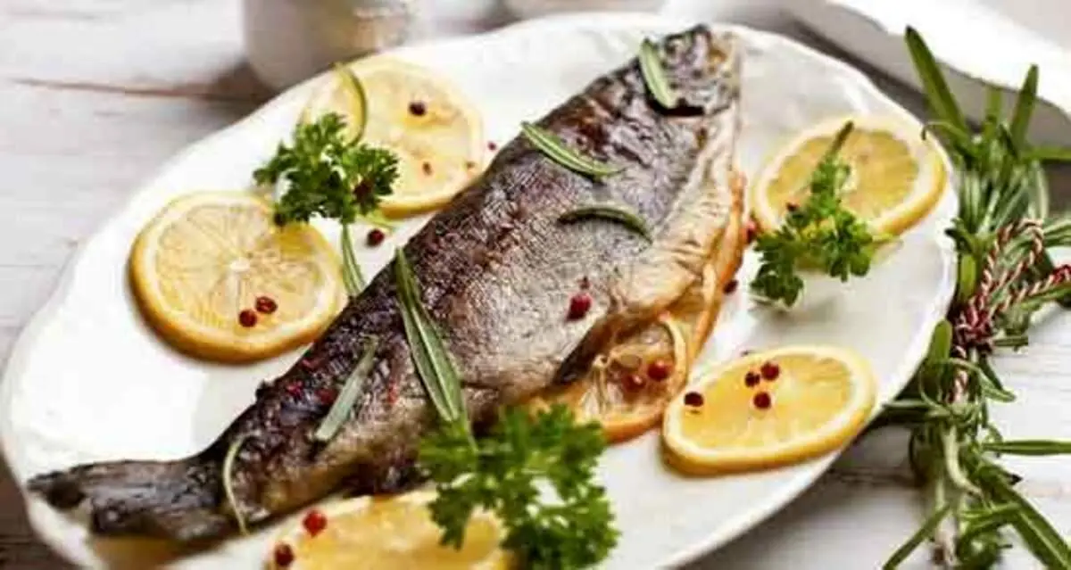 طرز تهیه قزل آلا با بادام و جعفری