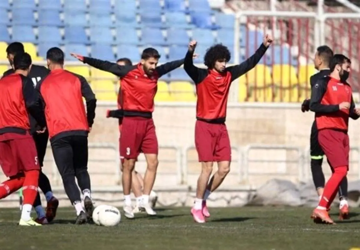 جشن تولد جلال حسینی در تمرین امروز پرسپولیس + عکس