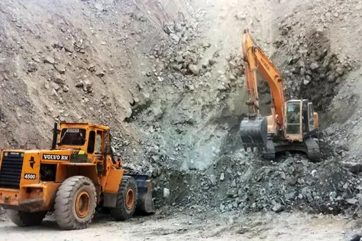 علت صدای مهیب در شهرضا انفجار در معادن سنگ لاشه بود