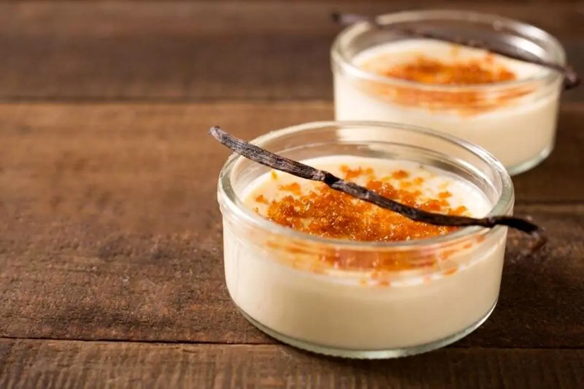 طرز تهیه فرنی | خواص شگفتانگیز فرنی عسل که نمیدانستید