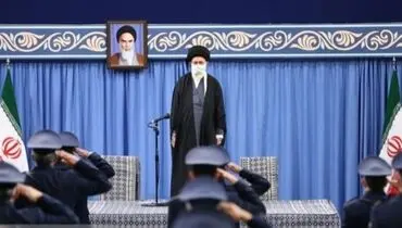 جمعی از فرماندهان و کارکنان نیروی هوایی ارتش با فرمانده کل‌قوا دیدار می‌کنند