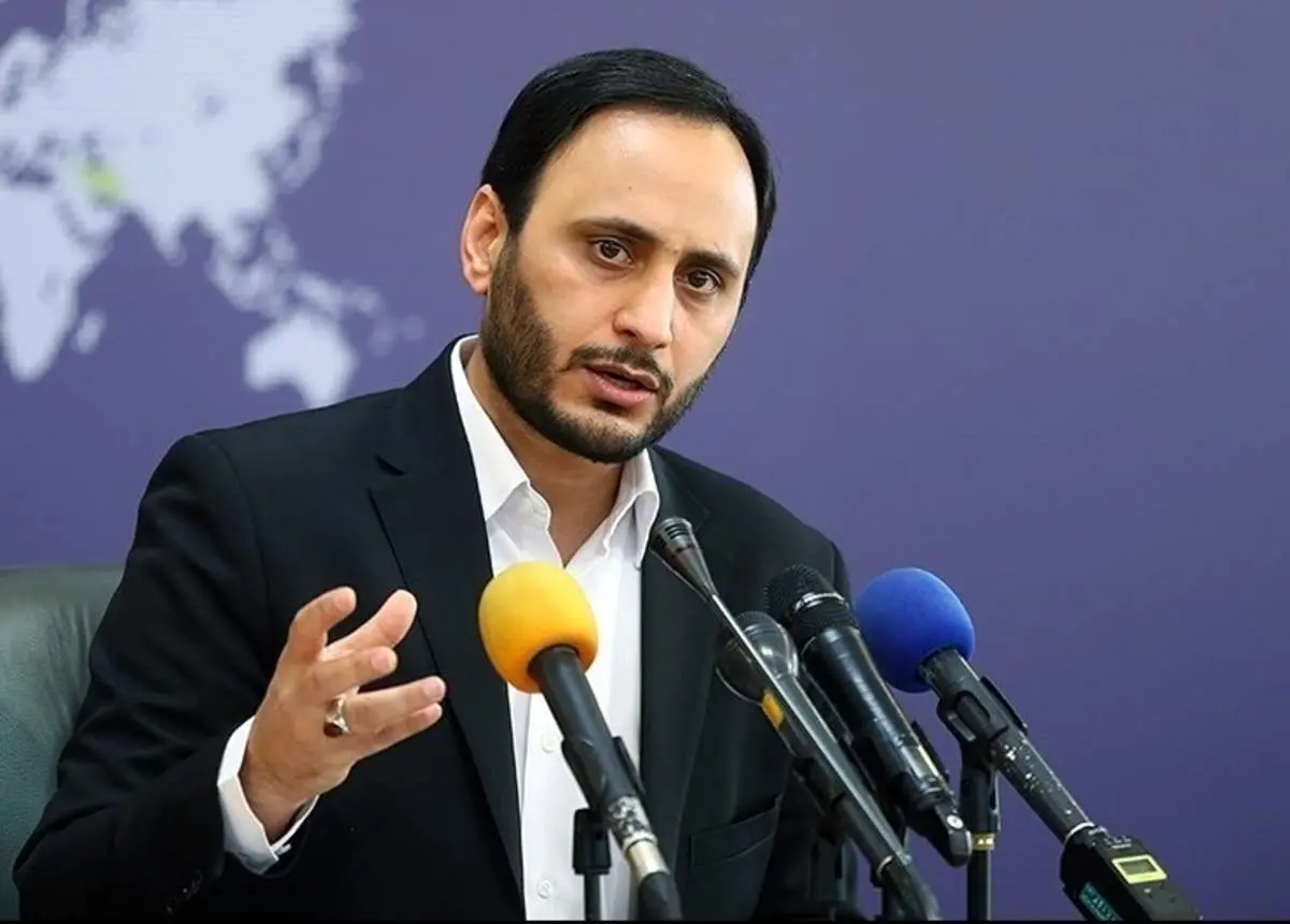 سخنگوی دولت: سود سهام عدالت تا قبل از اسفند پرداخت میشود/ گره نزدن مشکلات به مذاکرات در این دولت اَظهَرُ مِنَ الشَّمس است
