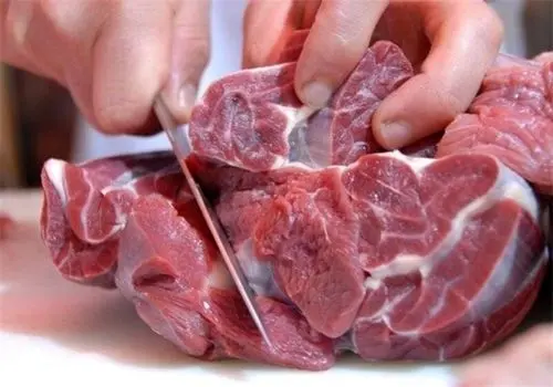 قیمت گوشت گوسفند کیلویی ۲۳۰ هزار تومان شد
