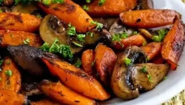 خوراک قارچ و هویج بخارپز