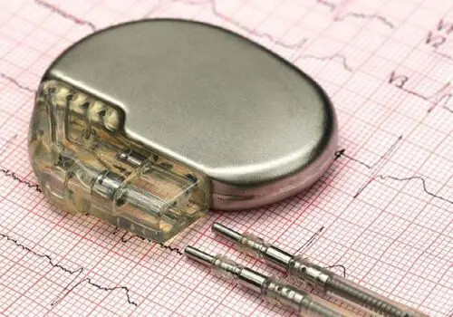 علت تپش قلب چیست؟؛ چه زمانی ضربان بالا خطرناک است؟