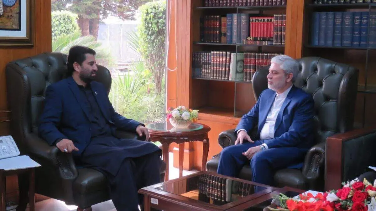 نائب رئیس مجلس ملی پاکستان: پارلمان از تقویت روابط با ایران حمایت می کند