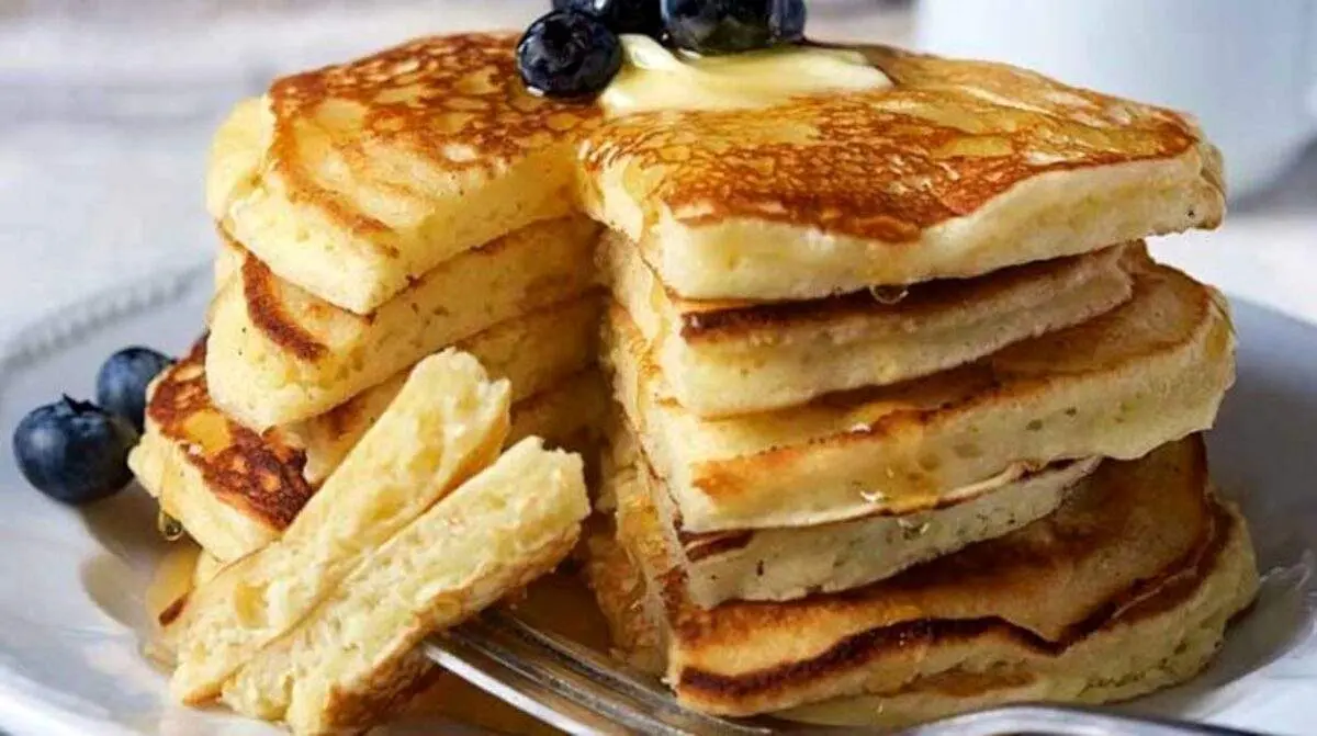 طرز تهیه پنکیک آلمانی با آلو کبابی