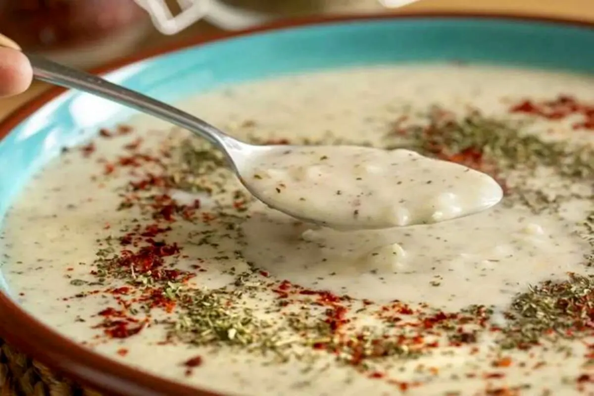 طرز تهیه سوپ ماست ترکیه