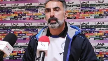 فکری: قرار نیست قهرمان شویم