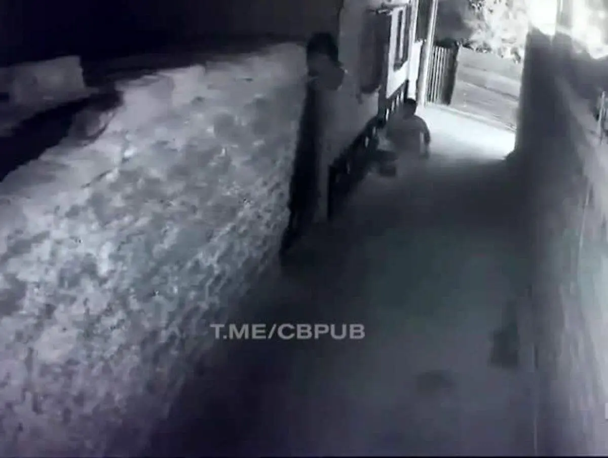 بدشانس‌ترین آدم روی کره زمین هنگام وقوع زلزله! + فیلم