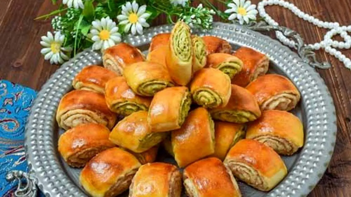 طرز تهیه نازک پسته قزوینی،  مخصوص عید نوروز+ فیلم
