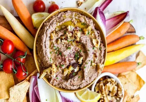 آموزش تهیه دیپ گل‌کلم و گردو برای میز پذیرایی