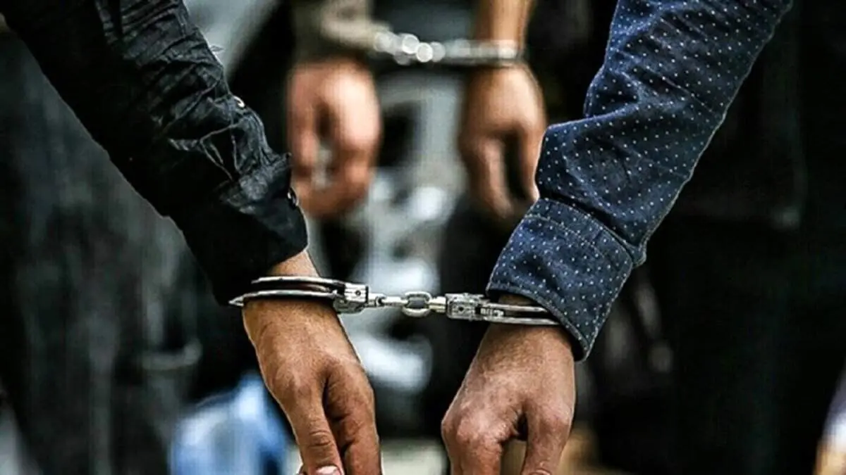 حمله با قمه به یک دهیاری روستایی در تهران | مجروح شدن یکی از نیروهای دهیاری | ۳ شرور دستگیر شدند