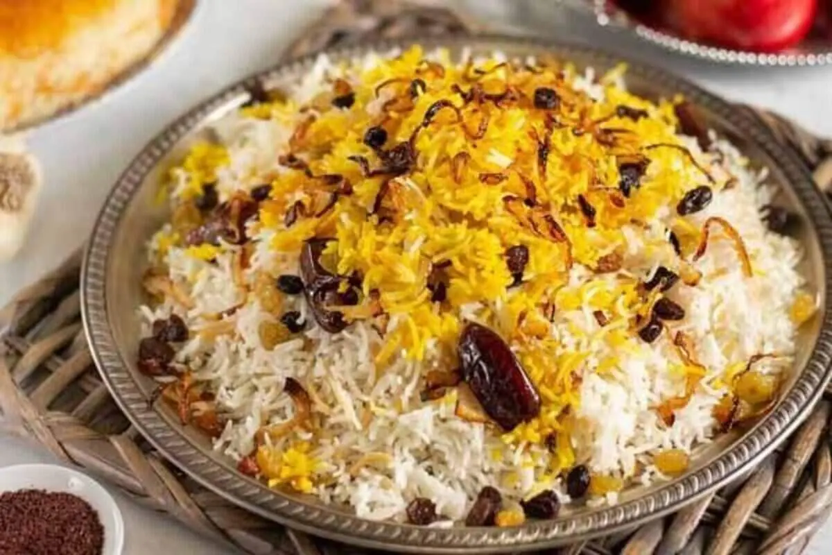 طرز تهیه رشته پلو ویژه نوروز/ترفند خوش‌عطر شدن رشته‌های این غذای خوشمزه