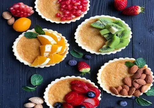 لذیذترین و مرطوب ترین کیک اسفنجی با کرم کاستارد+ فیلم / متفاوت ترین روش پخت کیک اسفنجی با کرم کاستارد برای مهمانی