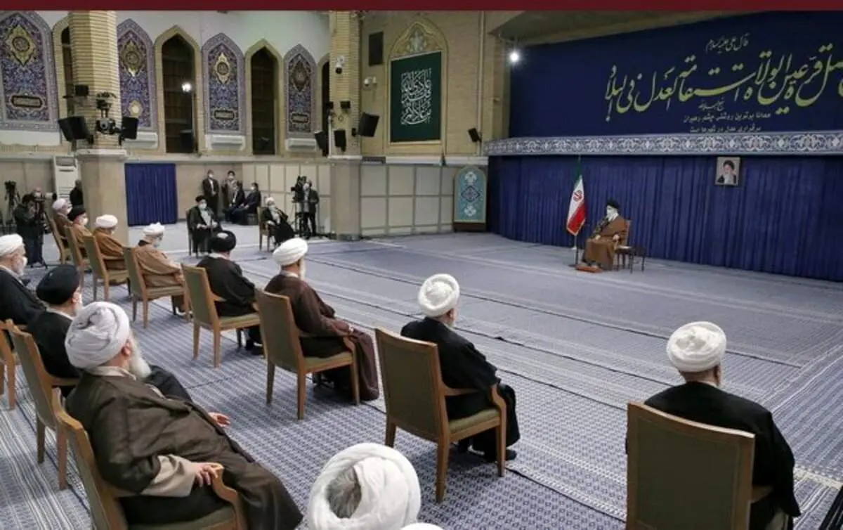 رهبر انقلاب: تخصیص بودجه سنگین برای «جهاد تبیین» غلط است