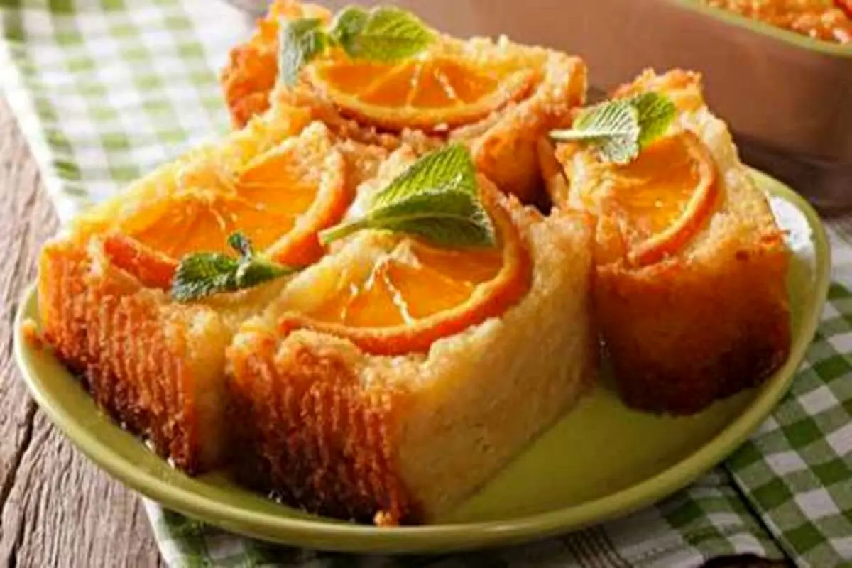 کیک پرتقالی با سس کاراملی؛ عصرانه دلچسب پاییزی
