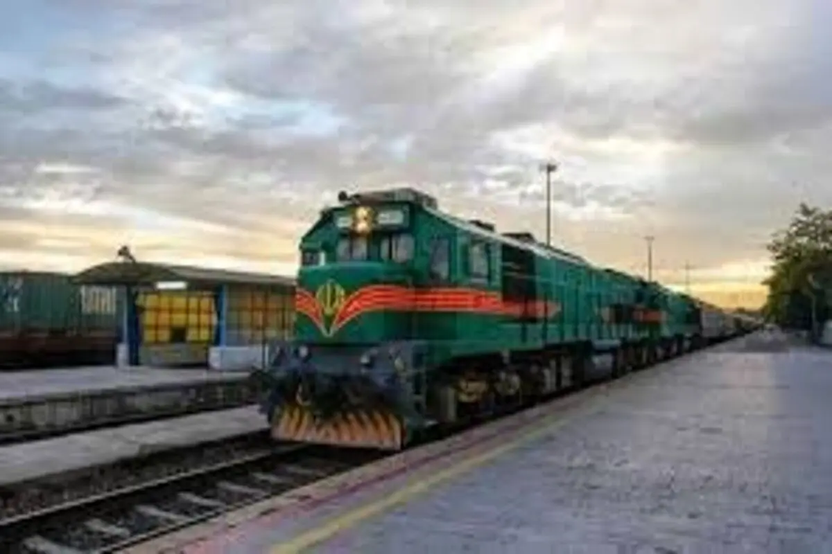 نقص فنی و اختلال حرکت قطار زاهدان به تهران رفع شد