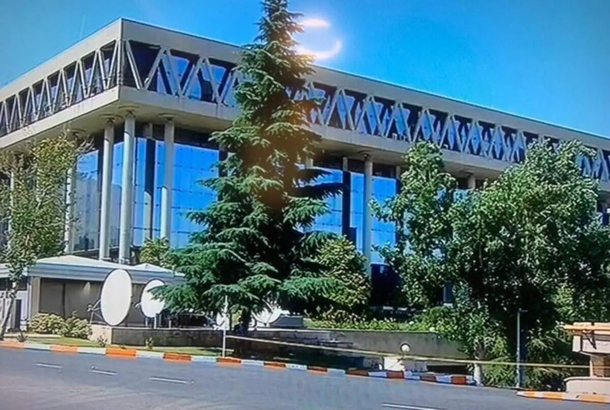 مجری معروف بعد از مدتها در قاب تلویزیون | چهره های محبوب به صداوسیما برمی‌گردند؟ +عکس