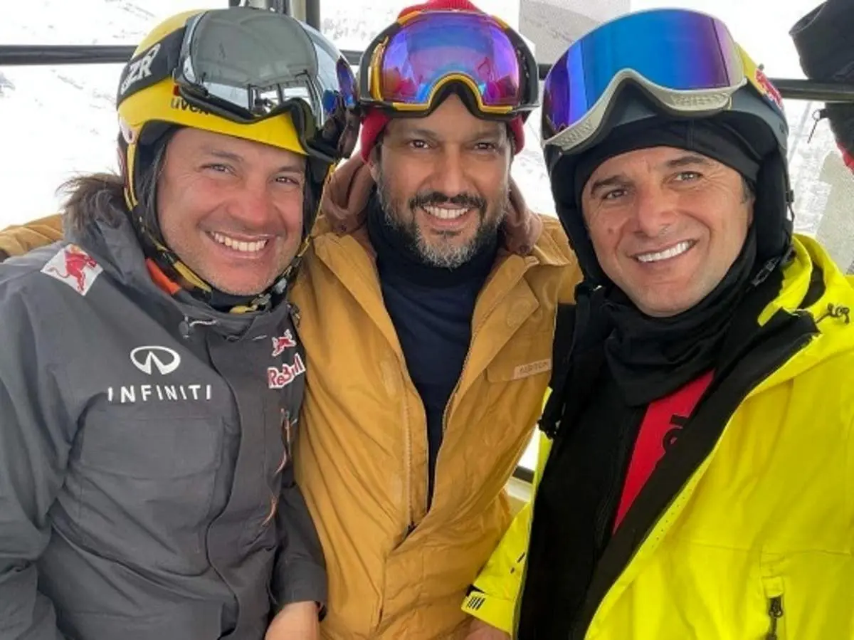 تصویری از حامد بهداد و امین حیایی در پیست اسکی