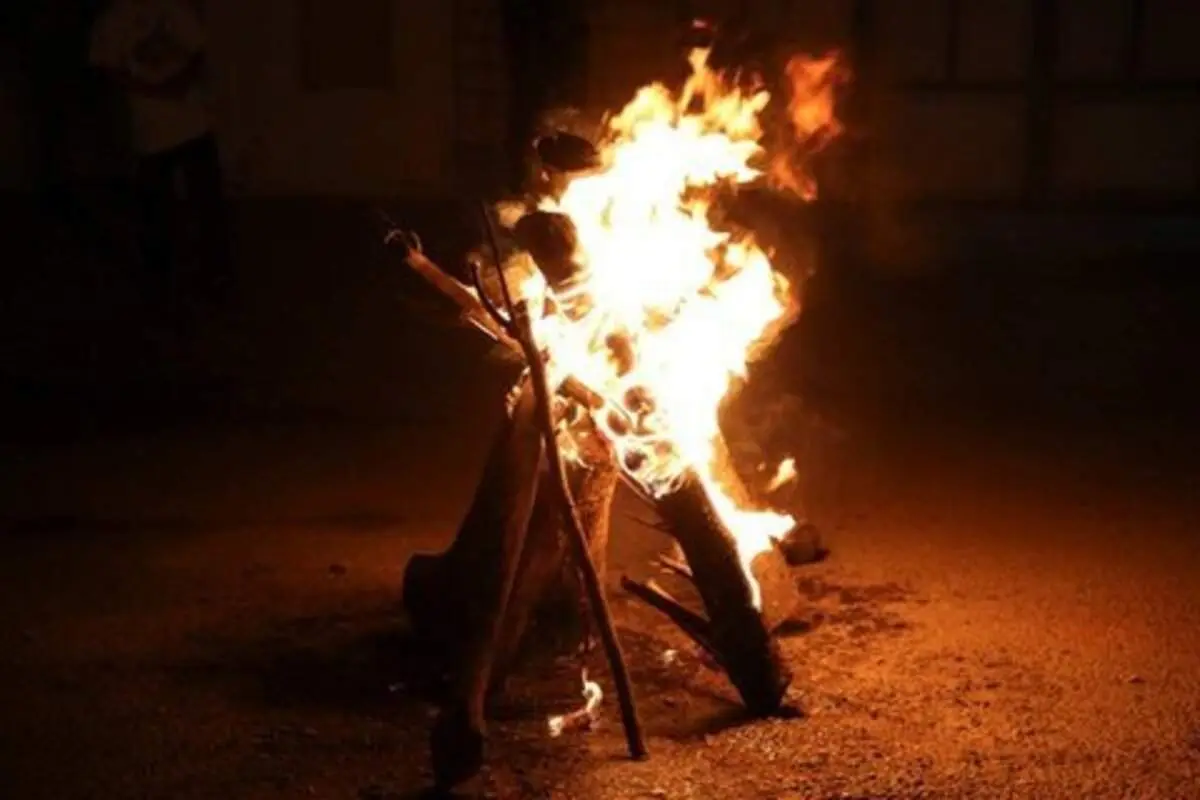 شادی مردمان بلوچ در شب چهارشنبه‌سوری + فیلم