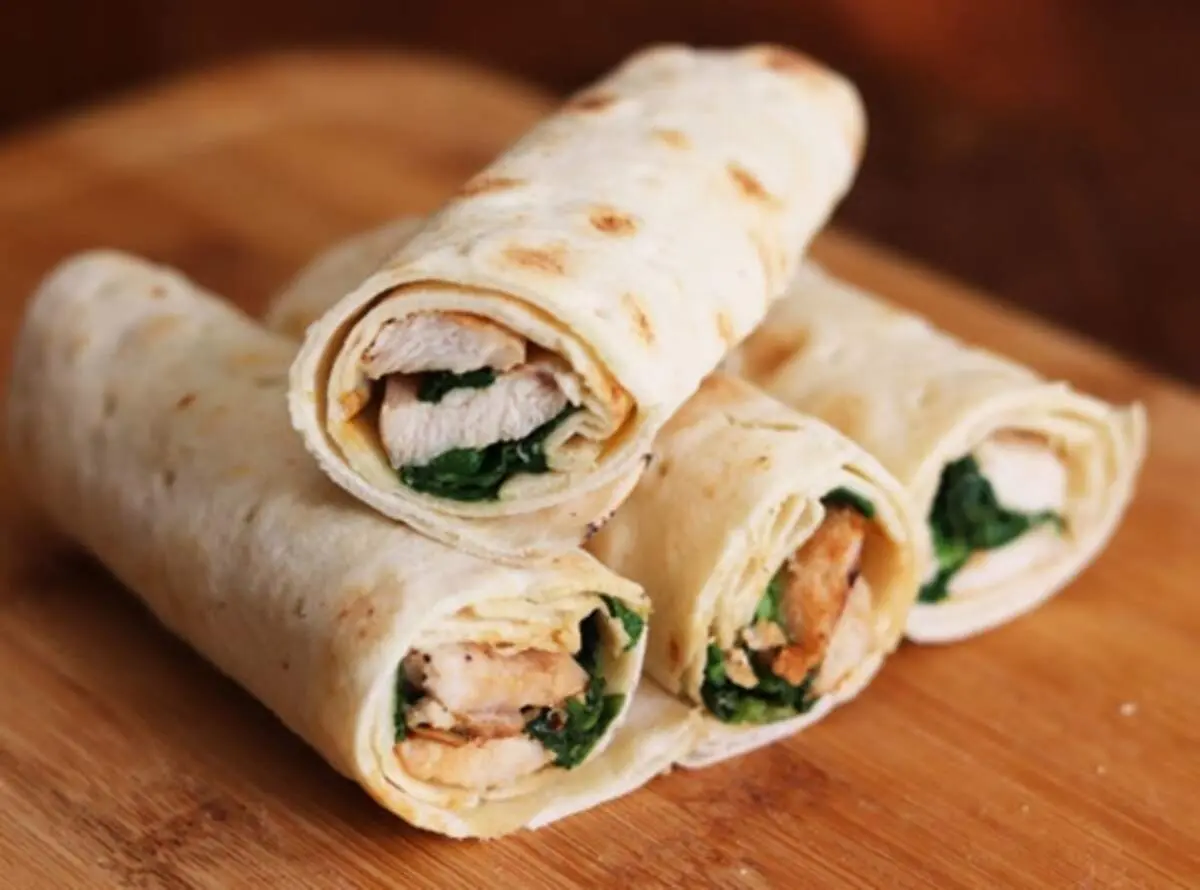 طرز تهیه‌ی لقمه مرغ و اسفناج؛ سالم و رژیمی