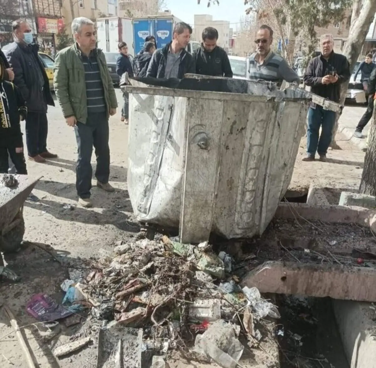 انفجار ترقه در باکس زباله در تبریز حادثه ساز شد
