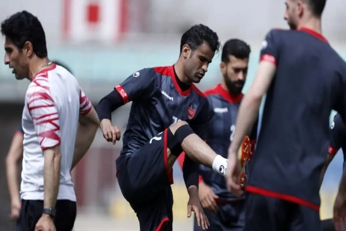 مهاجم پرسپولیس چارهای جز جراحی ندارد