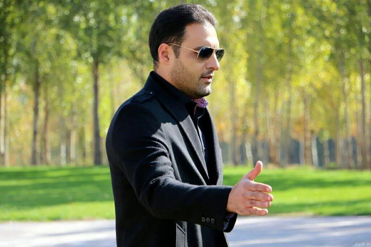 معاون ورزشی پرسپولیس با سابقه دروازه بانی در تیم استقلال!