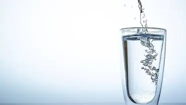 آداب نوشیدن آب در طب سنتی