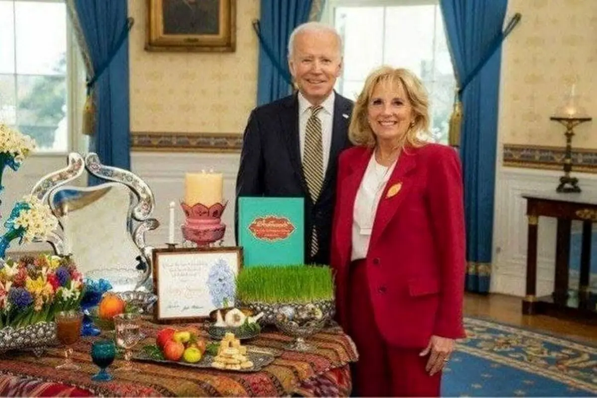 بایدن و همسرش در کنار میز هفت‌سین کاخ سفید + عکس