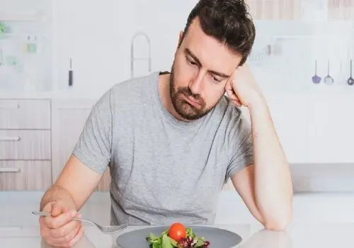 خوردن یک غذا ۵ ثانیه پس از برخورد به زمین بی‌خطر است؟