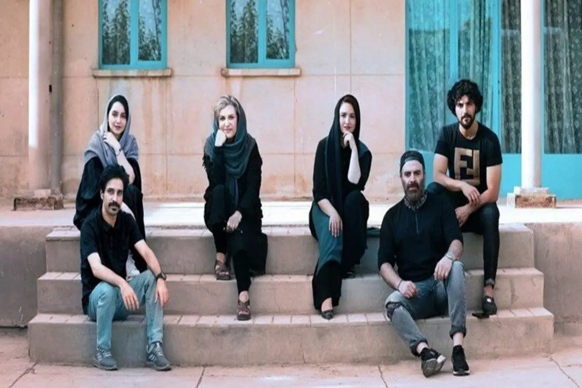 گلاره عباسی، سینا مهراد و نازنین بیاتی، در پشت صحنه فیلم شادروان + عکس