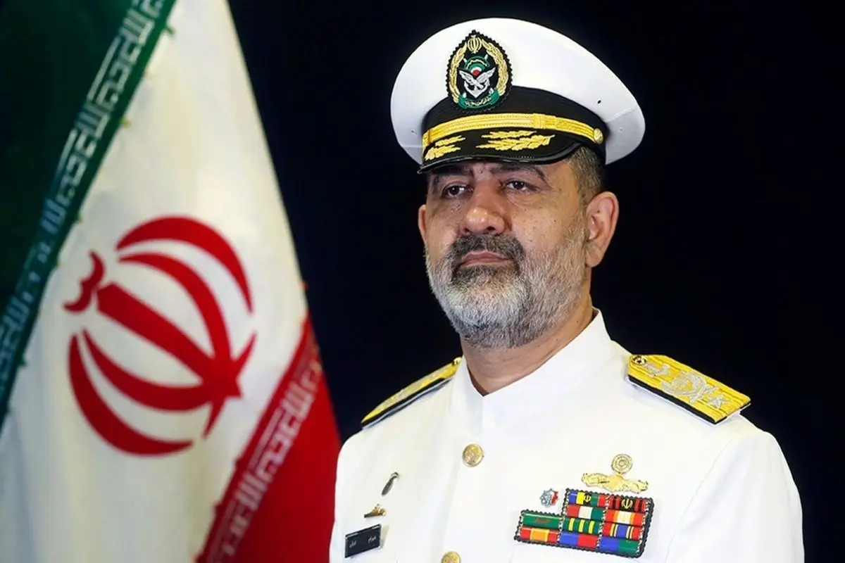 دریادار ایرانی: ناوشکن «دماوند»درحال انجام تست‌های نهایی است