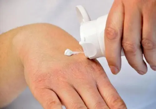 چگونه در فصل سرد از پوست مراقبت کنیم؟