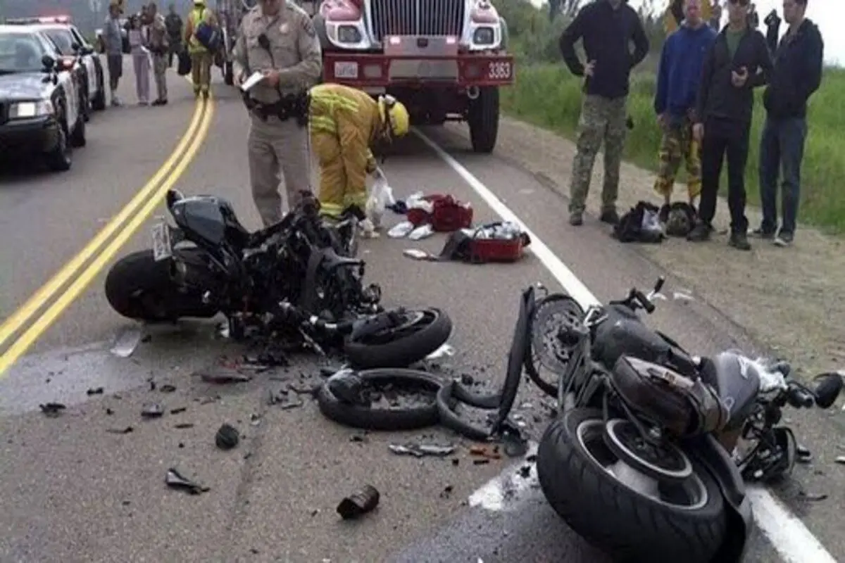 تصادف هولناک و مرگبار با دسته موتورسوارها در آمریکا + فیلم