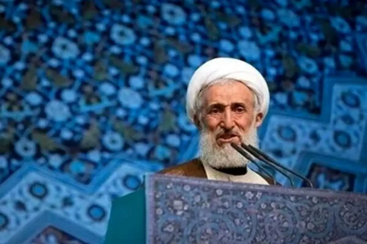 روزه سد و دژی در مقابل تیرهای شیطان است / مراقب باشیم در برجام مثل ابتدای کار کلاه سرمان نرود