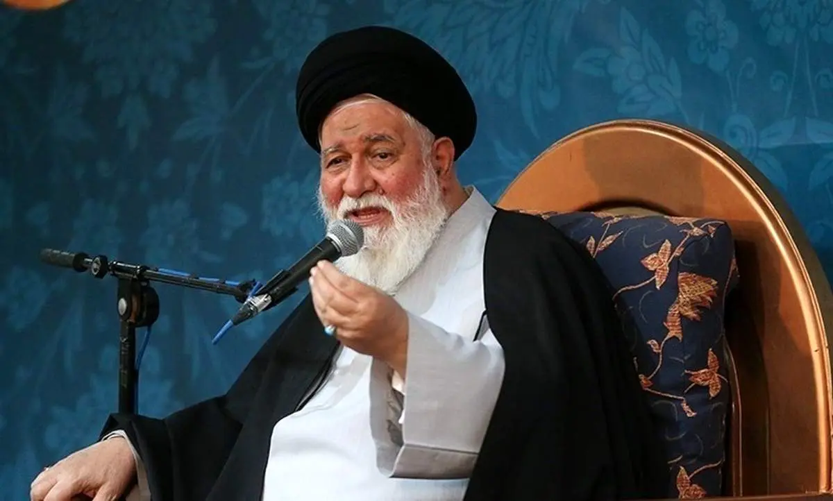 هشدار علم الهدی به دولت و مجلس : دشمن آمده تا حلق ما ، هی امروز و فردا می‌کنید / صیانت را تصویب کنید