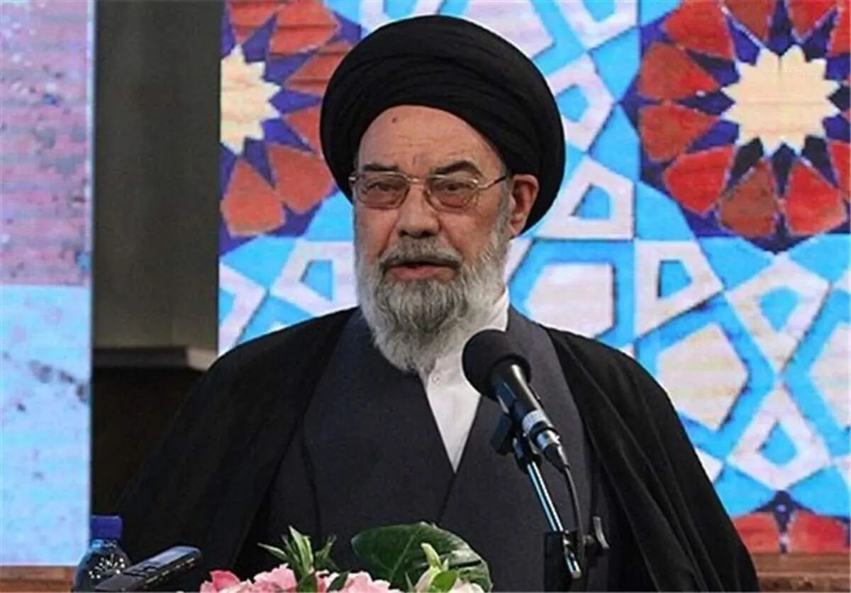 امام جمعه اصفهان: مردم چند نفره بروند و بساط روزه خواران را به هم بریزید