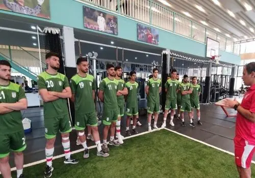 حضور مهدی مهدوی‌کیا در اردوی پرسپولیسی‌ها+عکس

