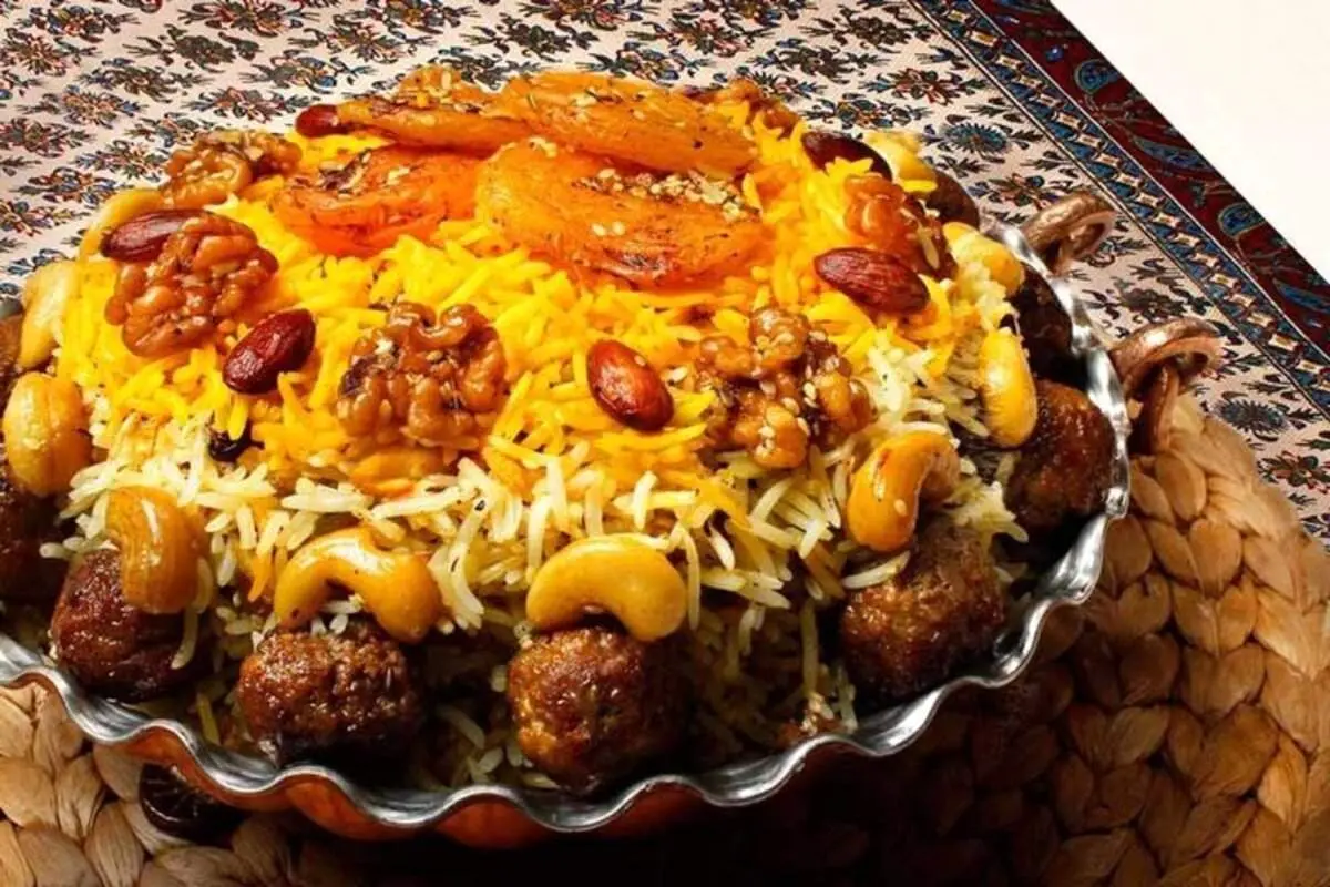 گردو پلو