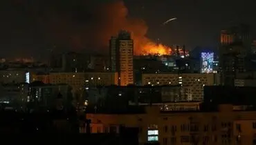 وقوع چندین انفجار در کی‌یف/ شلیک موشک از دریای خزر/ زلنسکی: اگر با پوتین مذاکره نکنیم وارد جنگ جهانی سوم می‌شویم+ فیلم و تصاویر