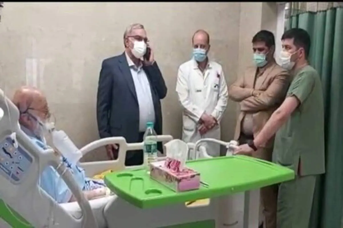 عیادت وزیر بهداشت از چمران + عکس