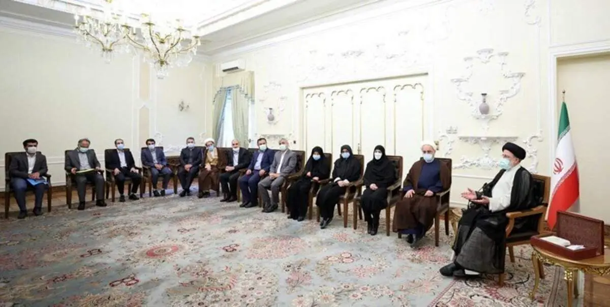 چهرههایی که به دیدار نوروزی رئیس جمهور رفتند + عکس