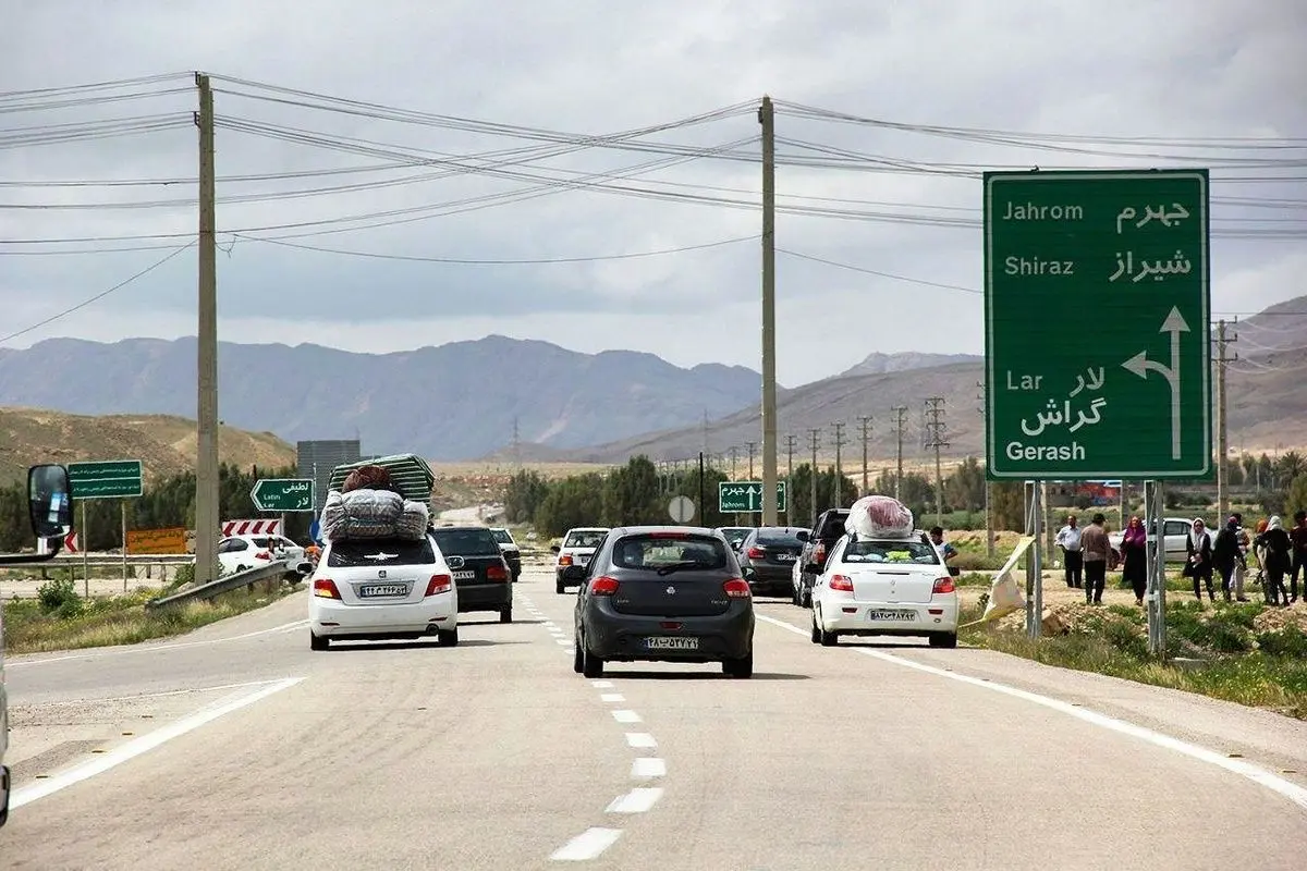 ترافیک ۵ کیلومتری در جاده بوشهر – شیراز + فیلم